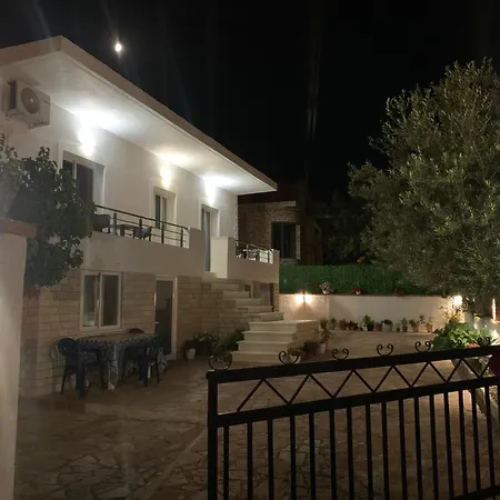 Dom wakacyjny Feimi *